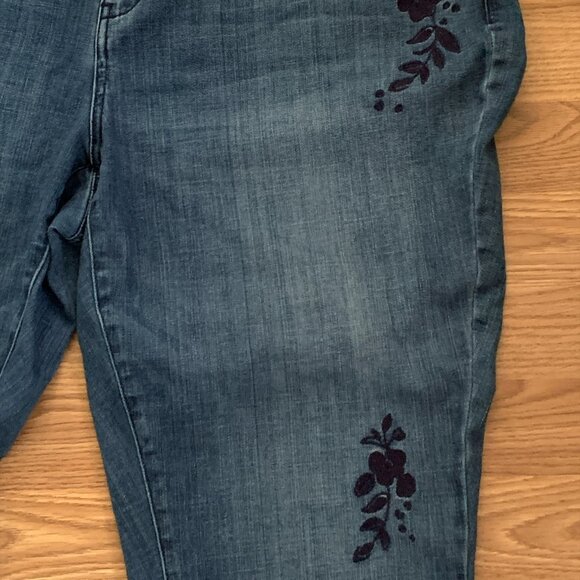 Crown Ivy Straight Curvy Leg Jeans jeans Size 22W - Picture 7 of 15